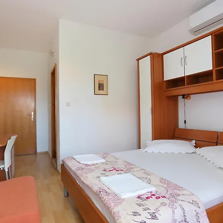 Apartments By The Sea Zivogosce - Blato, Makarska - 1057 Blato  Zimmer foto
