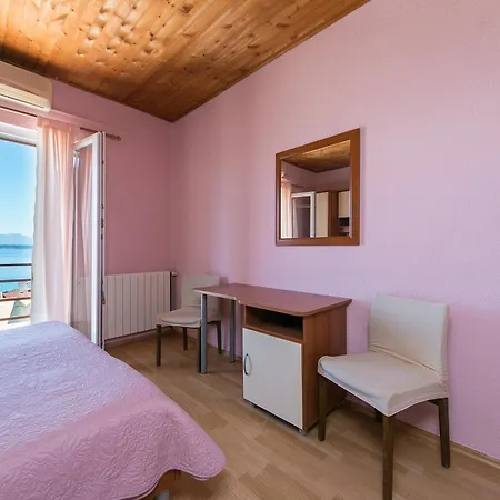 Apartments By The Sea Zivogosce - Blato, Makarska - 1057 Blato  Zimmer foto