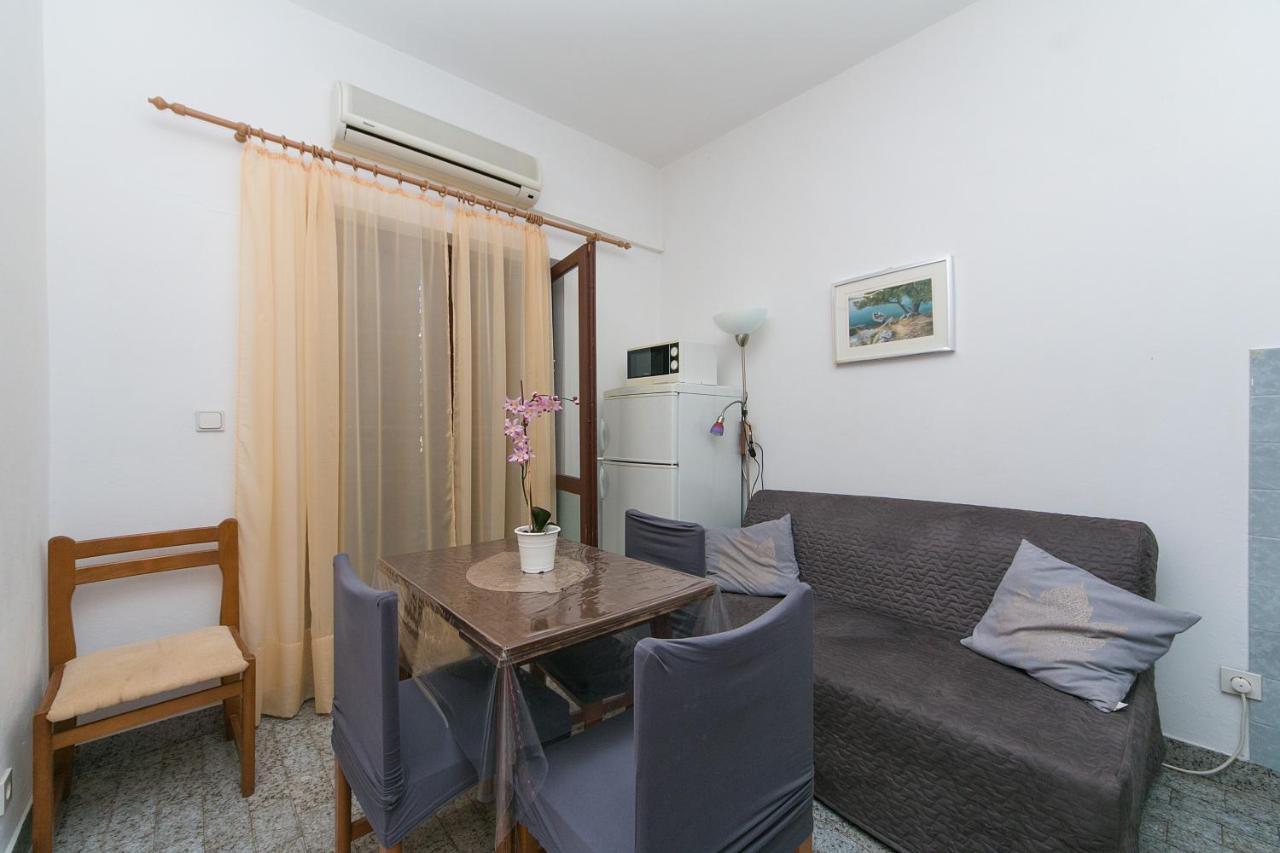 Apartment By The Sea Zivogosce - Blato, Makarska - 1057 *