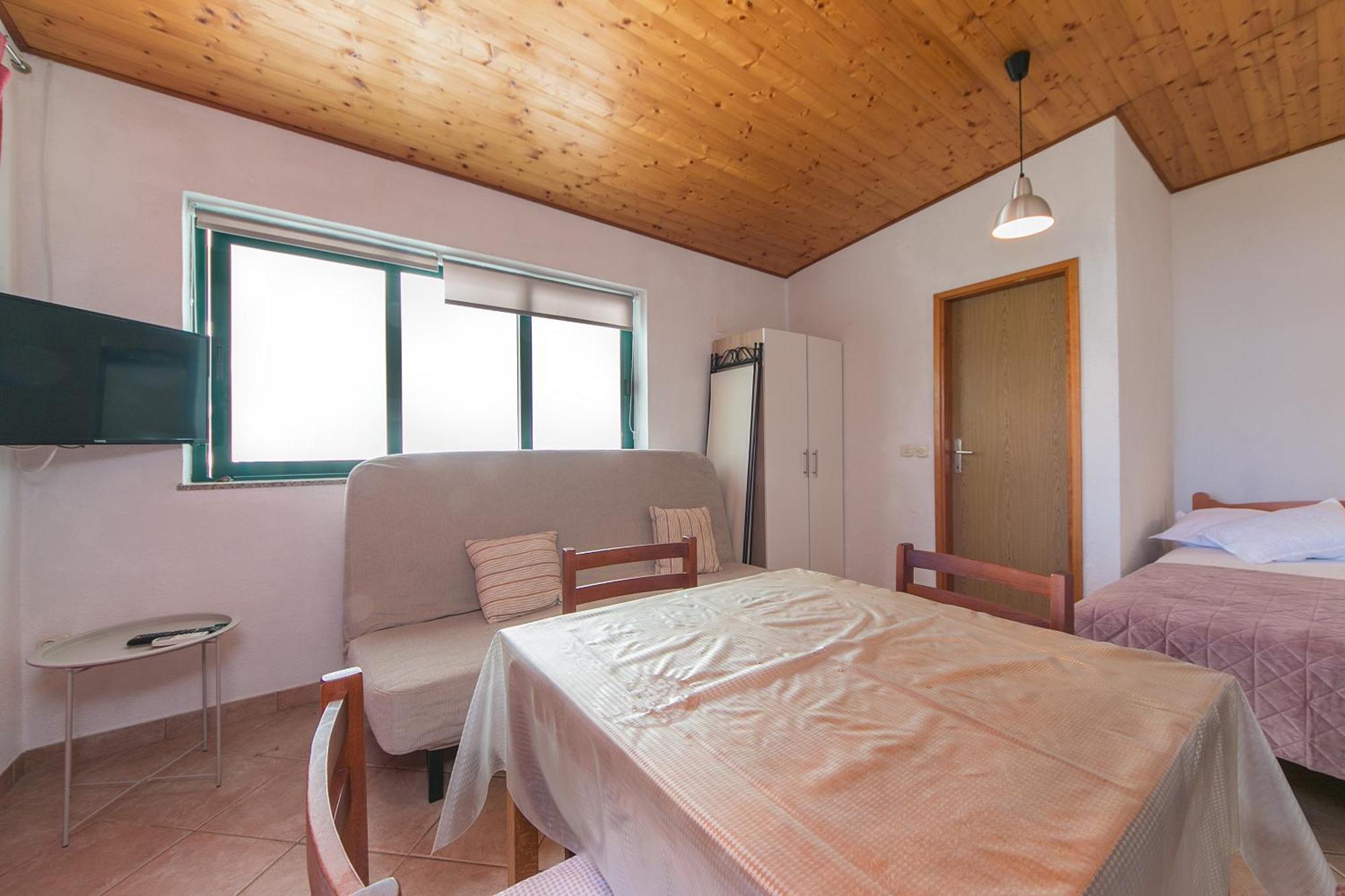 Apartment By The Sea Zivogosce - Blato, Makarska - 1057 *